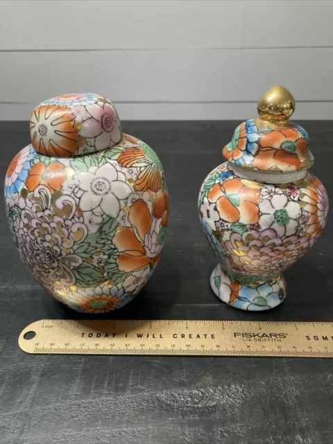 Chinese Ginger Jar Pair VTG Chinoiserie Chrysanthemum Asian 2 Porcelain Lid Vase