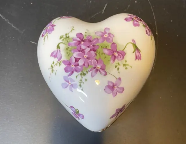 Heart-Shape Trinket Box w/Lid Violets Flowers Gold Trim  England Victorian S4