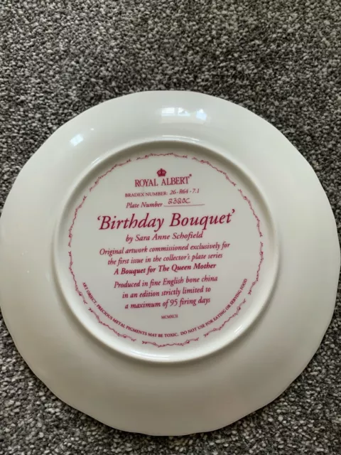 Royal  Albert   A  Birthday Bouquet  For The Queen Mother 1992 Collectors Plate 2