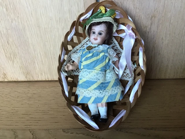 ANCIENNE MIGNONNETTE SFBJ en COSTUME RÉGIONAL - Années 40 - Tout D'origine EUR 23,50 - FR