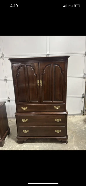 Ethan Allen Georgian Court Cherry Armoire Cabinet 11-5215