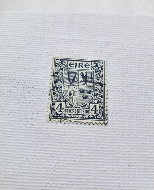 Ireland Eire 4P Postage Stamp  04/138