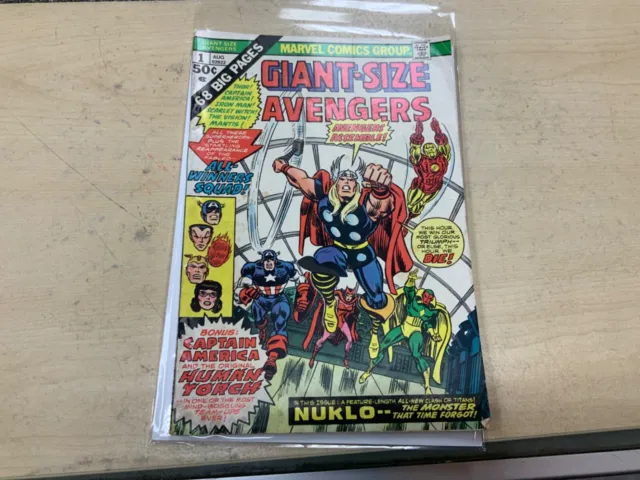 Marvel Comics Group Giant size Avengers Nuklo Aug 1