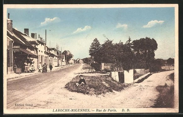 CPA LAROCHEMIGENNES, RUE de Paris EUR 7,00 PicClick FR