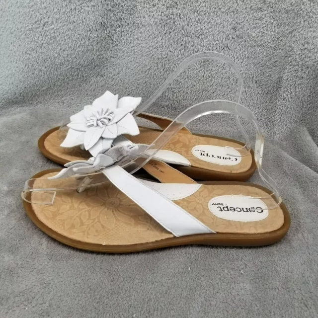Born Shoes Womens Size 7 White Leather Flower Thong Sandals