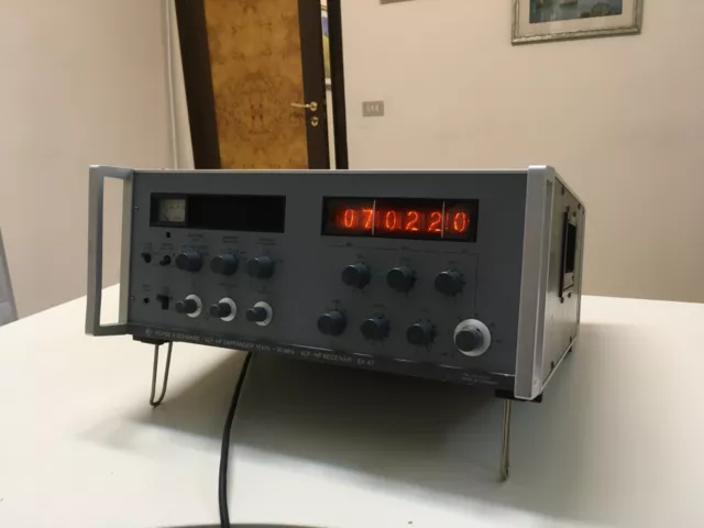 Ricevitore Rhode & Shwarz 10khz-30Mhz in splendida forma estetica e funzionale Ricevitore Rhode & Shwarz 10khz-30Mhz in splendida forma estetica e funzionale