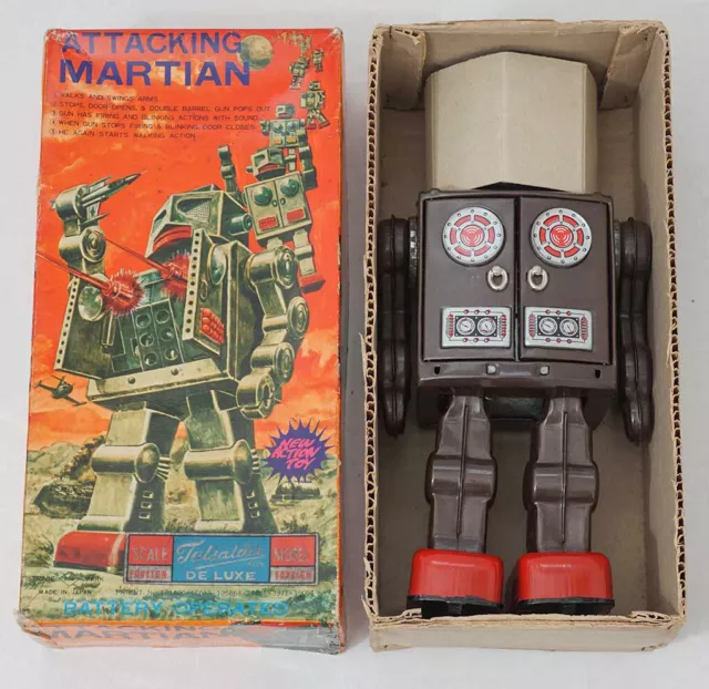 Rare 1960S Horikawa Japan Solid Chest Variant Attacking Martian Boxed