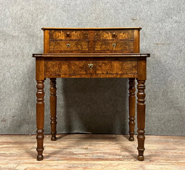 Magnifica scrivania da donna in stile Luigi Filippo in radica di noce