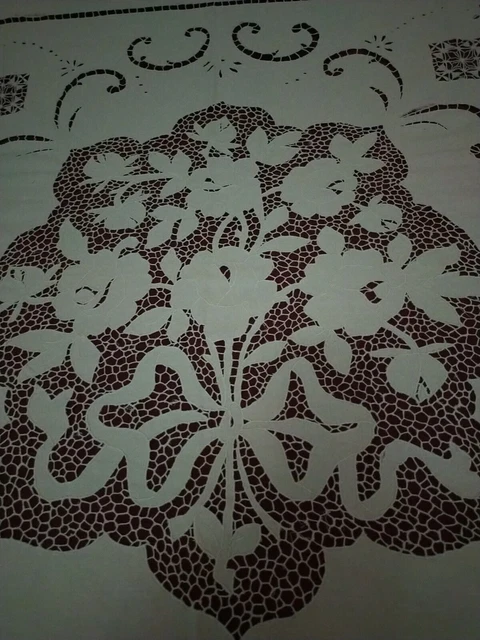 kostbarer vorhang oder tagesdecke aus leinen mit handstickereien und...