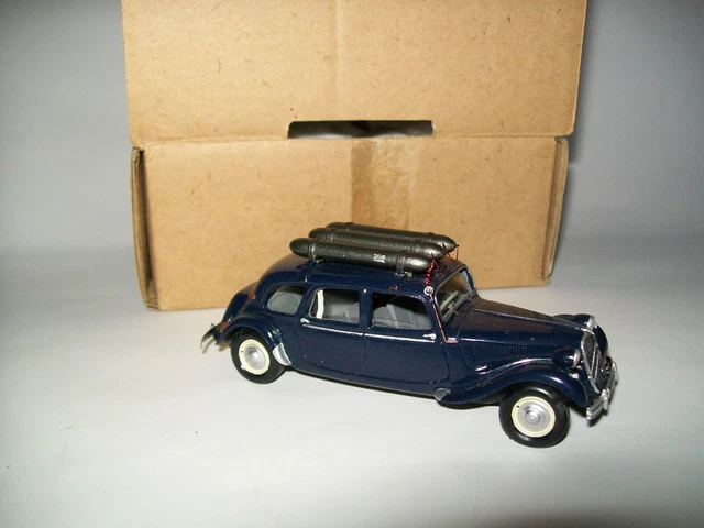 MINIATURE DEVOS n° 85 - CITROEN 15 SIX FAMILIAL DE 54/55 GAZ - BOITE D ORIGINE