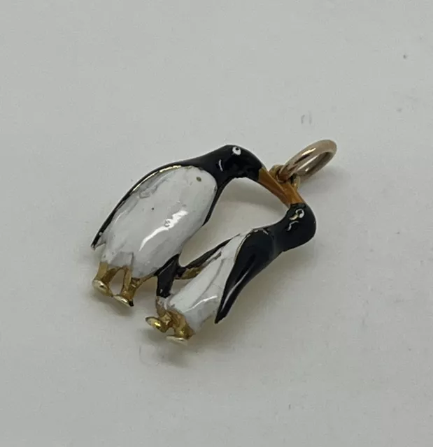 9ct Gold Charm / Pendant Penguin Pair Kissing Enamel Vintage Rare Collectable