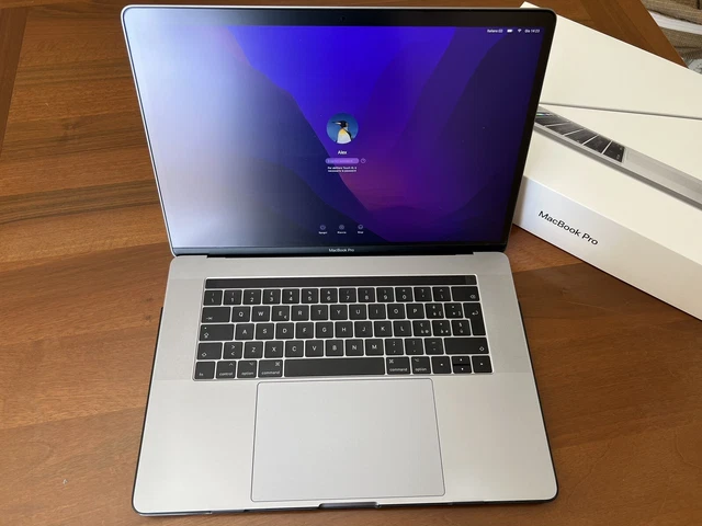 Apple MacBook Pro 15 2017 retina Touch Bar | 256GB SSD | i7 | 2,6Ghz 300 CICLI