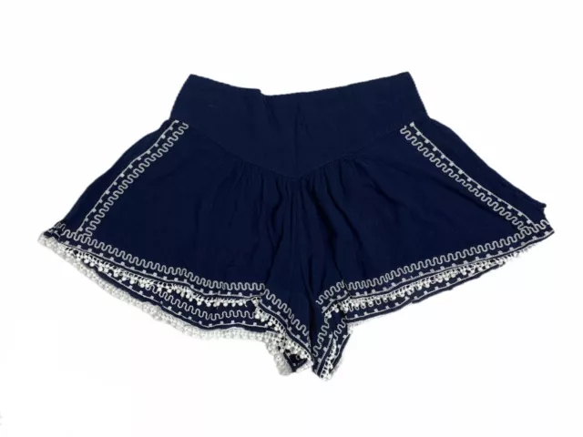 Umgee Women’s Size Medium Navy Blue White Embroidered Fringe Hem Shorts