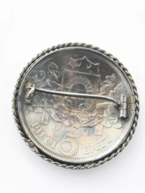 Trachtenschmuck Brosche Vintage aus 5 Lati Münze Lettland Trachtenmädchen 2