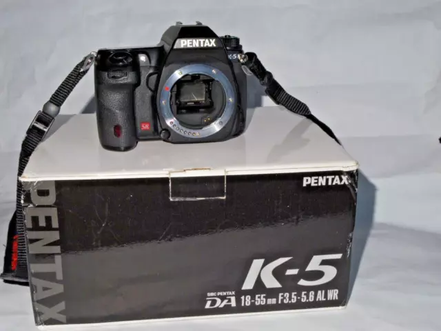 Pentax K-5 16.3MP Digital SLR Camera - Black - low shutter count