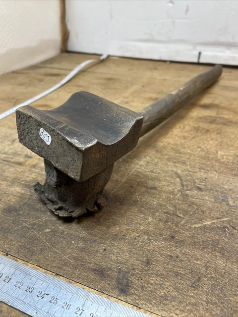 Marteau De Forgeron Ancien Forgé XIXe – Tête Déportée – Outil N°13 D'époque