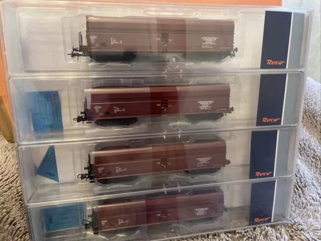 Roco Pkp 76031 HO  Hopper Wagons X4