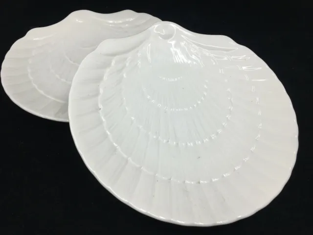 Mikasa Country Manor 2 Salad Plates White Shell Shaped Figural Accent FF001 8.7"