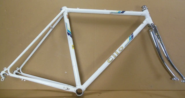 Fourche vélo ancien 650 occasion - - Pièces