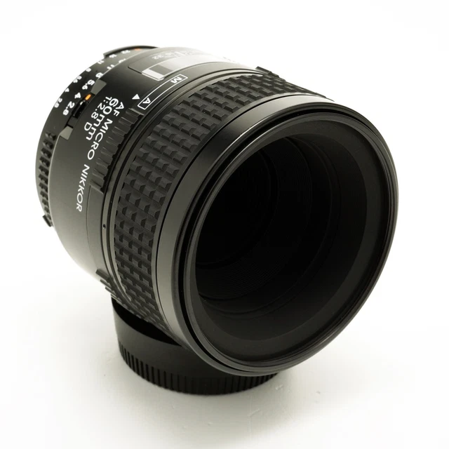 Nikon Nikkor AF 60mm F/2.8 D Micro Lens