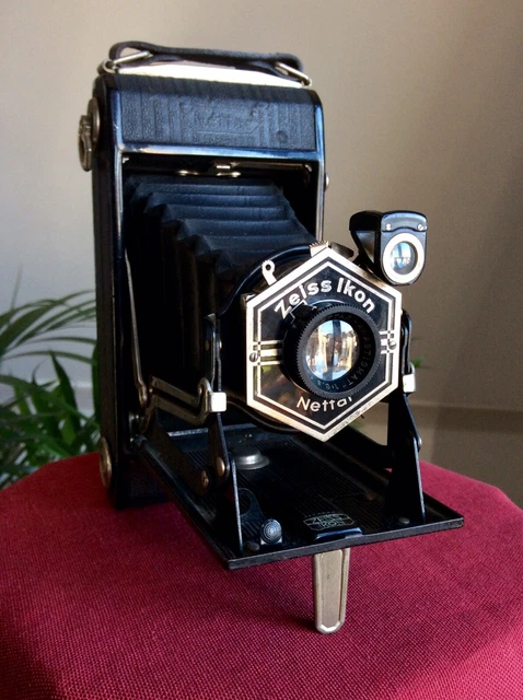 Antique Vintage 1934 ZEISS IKON NETTAR Folding Camera,ART DECO Hexagonal Shutter