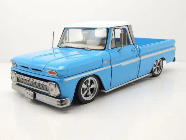 Sun Star Models 1:18 Ford F-100 Cab personnalisée Pick Up 1965 bleu