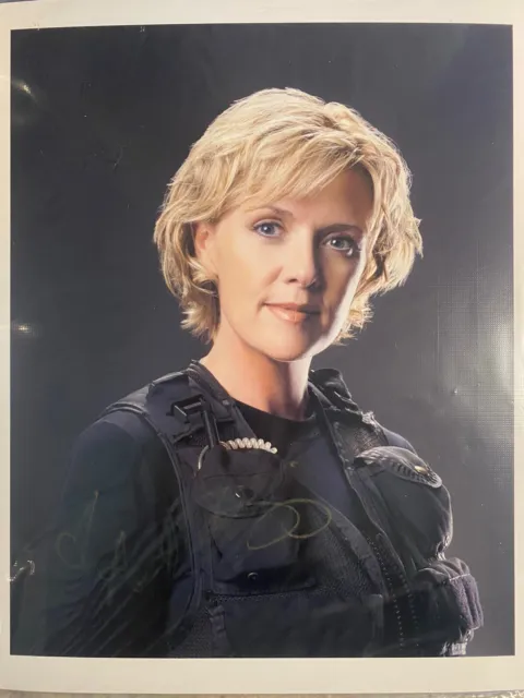 Amanda Tapping Autographed In Gold 8x10 Photo Stargate Samantha Carter With COA