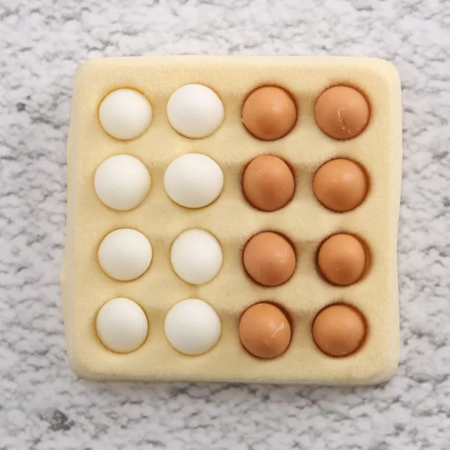 3X(Huevo en miniatura de casa de munecas 1/12 carton con 16pzs huevos casa 6892