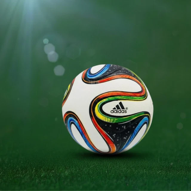 Ballon De Football Officiel Adidas Brazuca Coupe Du Monde 2014 Brésil - Taille 5 - Neuf Sous Emballage