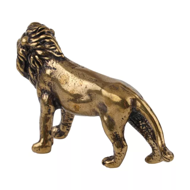 Figurine créative lion en laiton statue pour présentation et style d'armoire