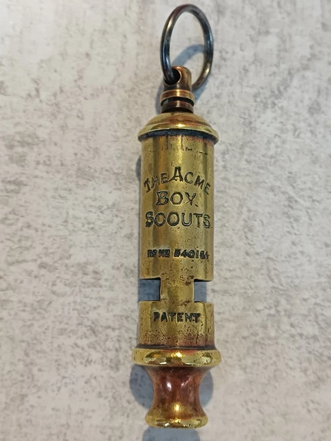 Ancien Sifflet Type Chasseur Scout – Métal – Fabriqué En France