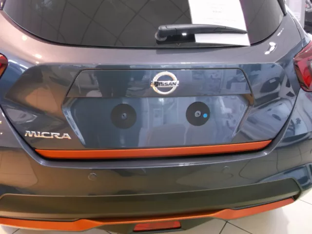 Plaque sol coffre Nissan Micra
