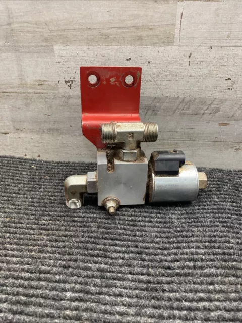 Used HydraForce 4303512 Solenoid coil with  hydraulic valve 7024280