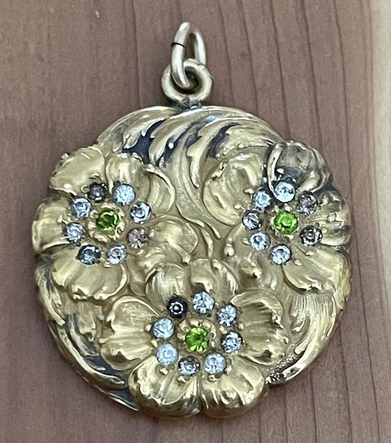 Vtg Art Nouveau Floral Yellow Gold Filled Repousse Paste Locket Pendant SOB & Co