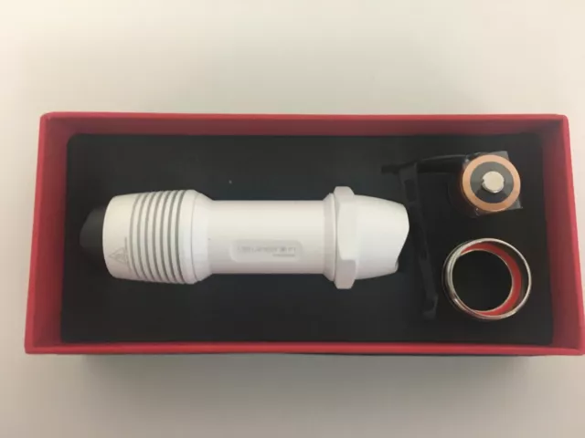 LED LENSER F1 - 12er Pack - 500 Lumen - weiß - in Geschenkbox