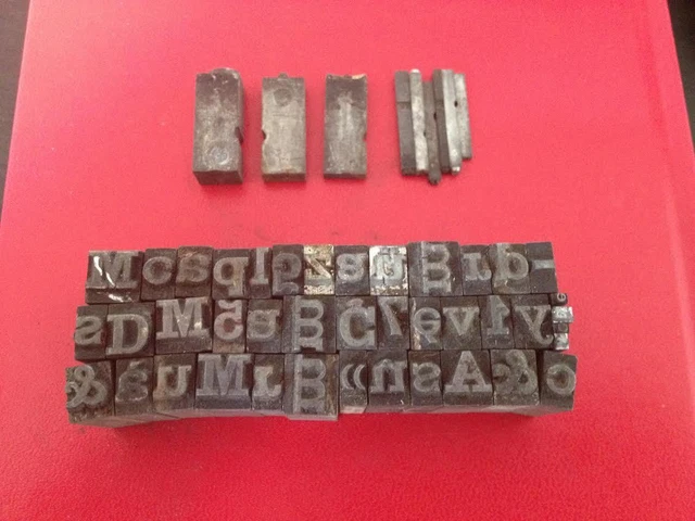 Plomb Typographique - Lot de 10 Kg - Caractères d'imprimerie - Plomb à