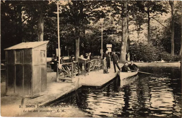 CPA PARIS 12th Bois de VINCENNES Le Lac des Minimes (672658)