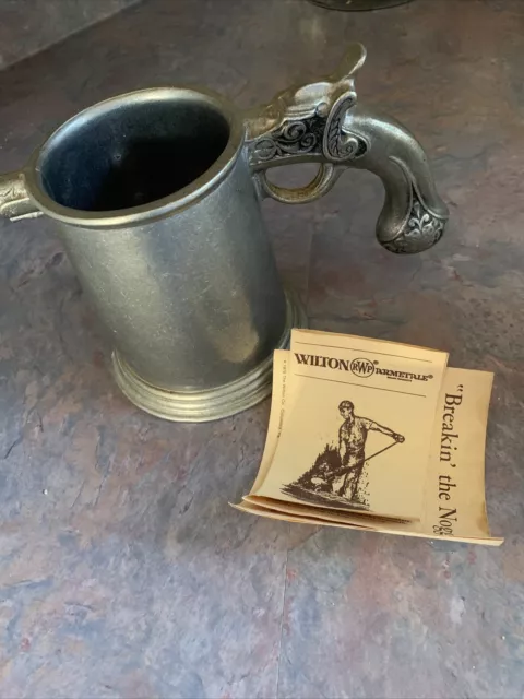 Wilton pewter ARMETALE (Columbia PA), 1 pistol mug/tankard, LotDd2