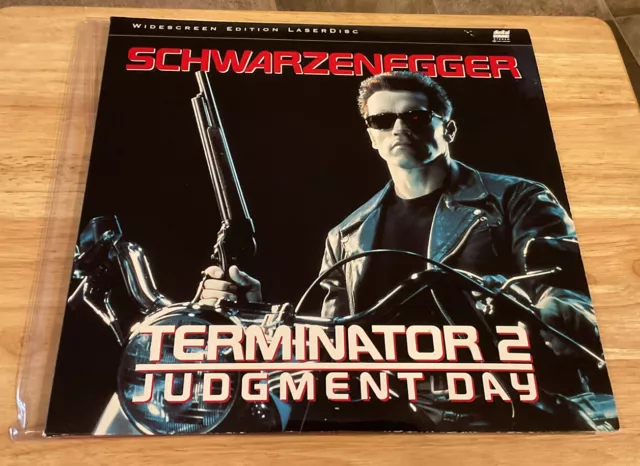 Arnold Schwarzenegger Terminator 2 Judgement Day 1991 Widescreen Laserdisc