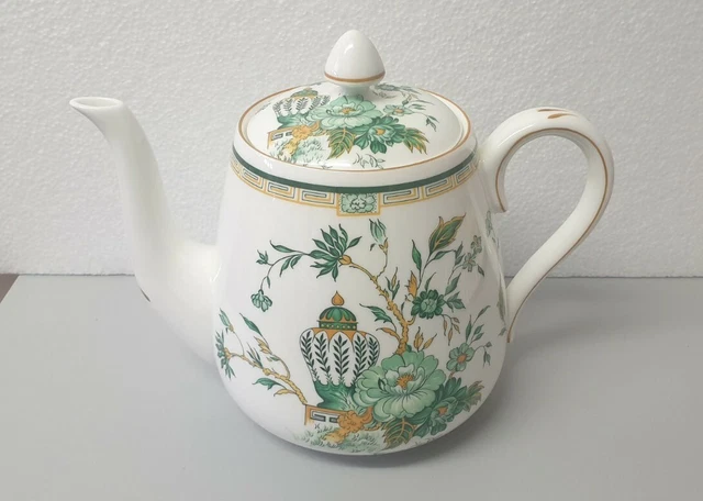 Crown Staffordshire Kowloon Design 1,5 Pint Kapazität Teekanne.