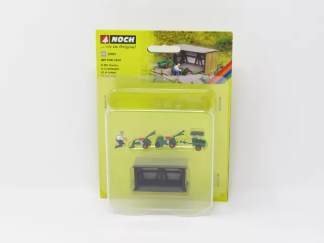 Noch 12041 Farm Equipment Farmer Shed HO Scale Model Train Scenery