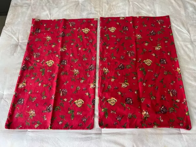 Ralph Lauren Two Beautiful Vintage Muse True Red Standard Pillowcases Ralph Lauren Two Beautiful Vintage Muse True Red Standard Pillowcases