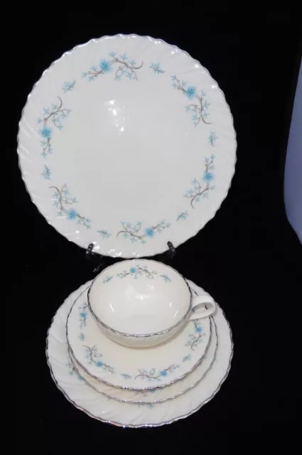 Lenox CHANSON 5 piece Place Setting w/ Platinum Trim D-514