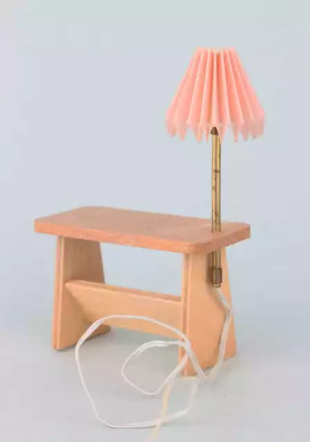 Tisch mit Lampe Puppenhaus Puppenstube 50er Jahre