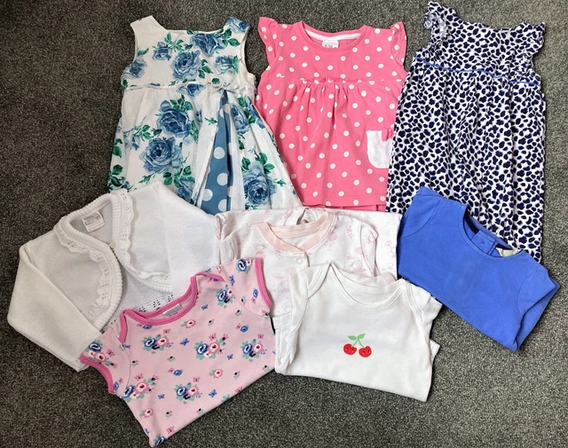 Bundle of girl's clothes - age 6-9 months (3)
