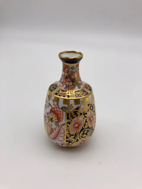 A Small Vintage Royal Crown Darby Bud Vase in Imari Pattern