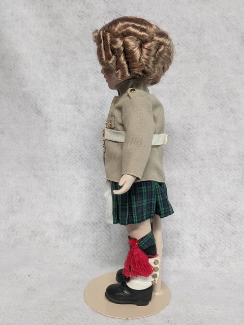 Wee Willie Winkie Scottish Shirley Temple Doll 14" DOLLS OF THE SILVER SCREEN. 2
