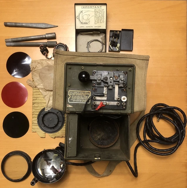 WW2 BRITISH ARMY Morse Code Signalling Lamp Daylight Short Range £85.00