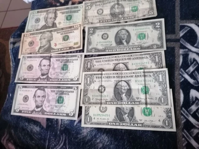 EIGHT4TWO 175 Spielgeld-Scheine – US-Dollar Nachbildung, Originalgroß, Für Spiele & Scherze