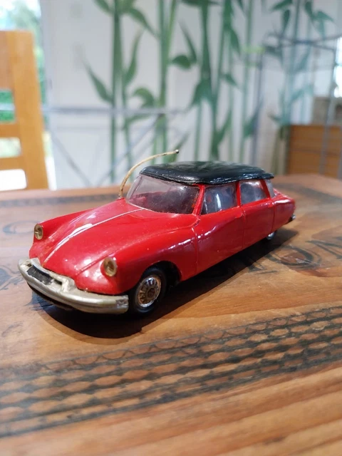 Rare ancienne Norev Plastique Citroen Ds 19 Repeinte No Minialuxe Clé Bonux